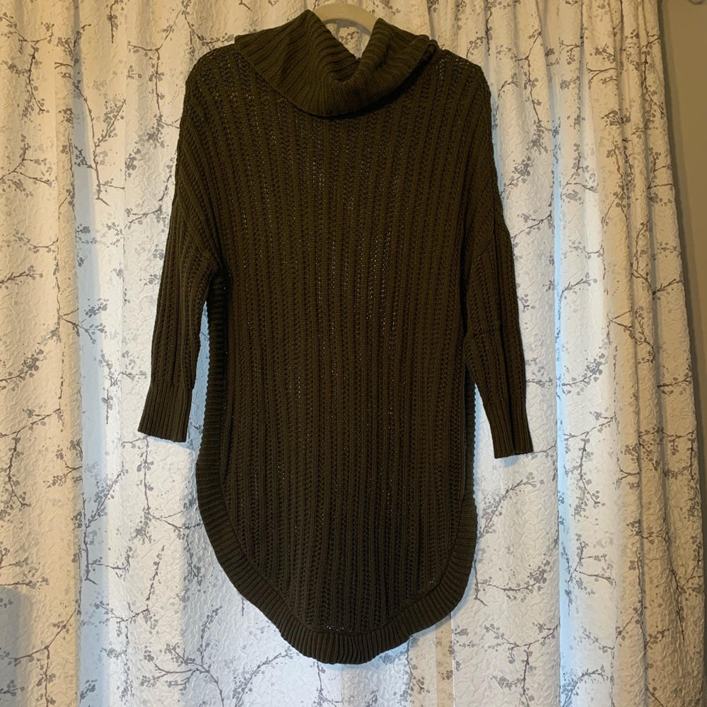 EXPRESS knit turtleneck sweater